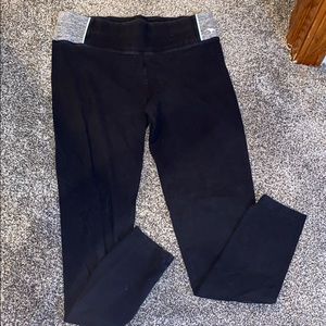 Victoria’s Secret Pink leggings